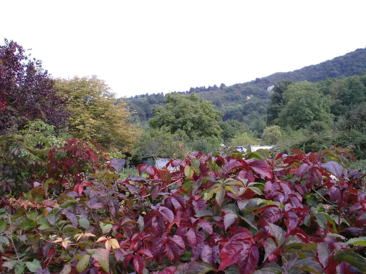2 Chambres D'Hotes Privees Louees Separement Avec Communs A Partager Beaufort  Beaufort (Jura)